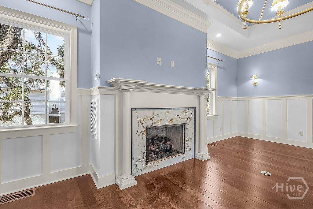 3217 Coopers Point Drive