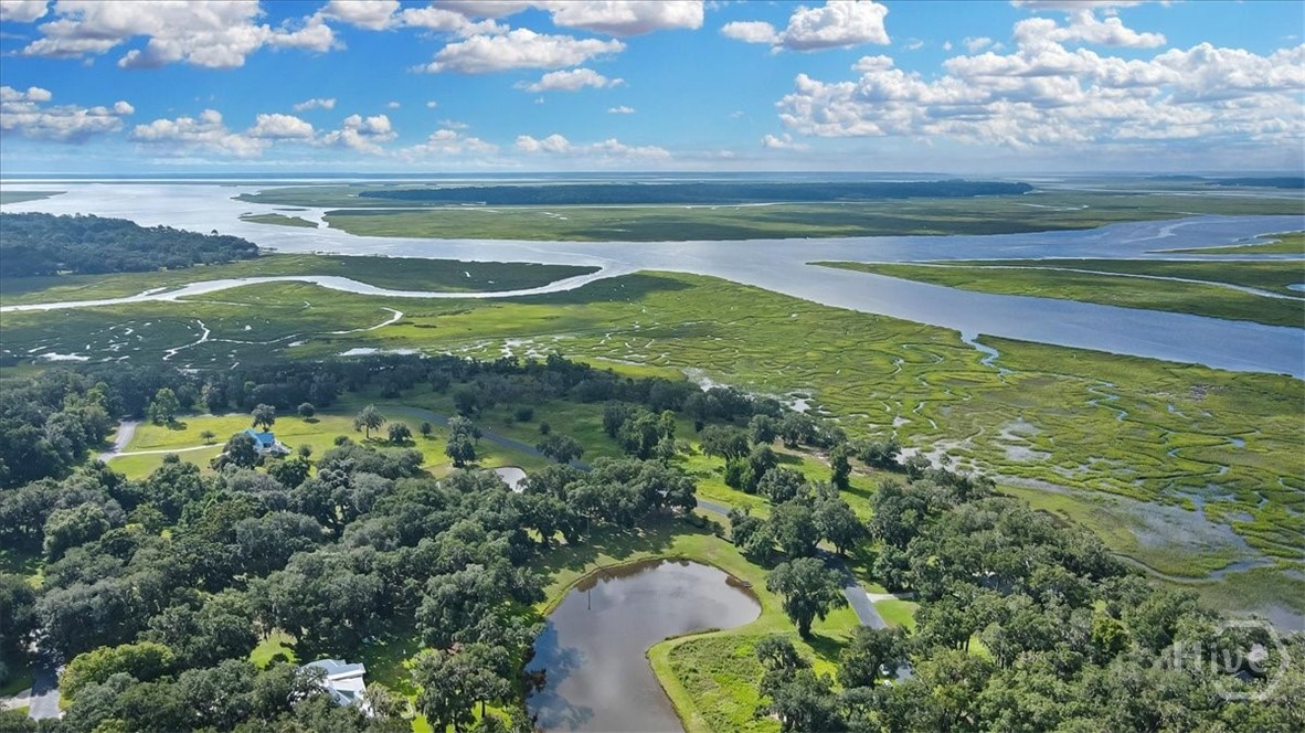 3217 Coopers Point Drive