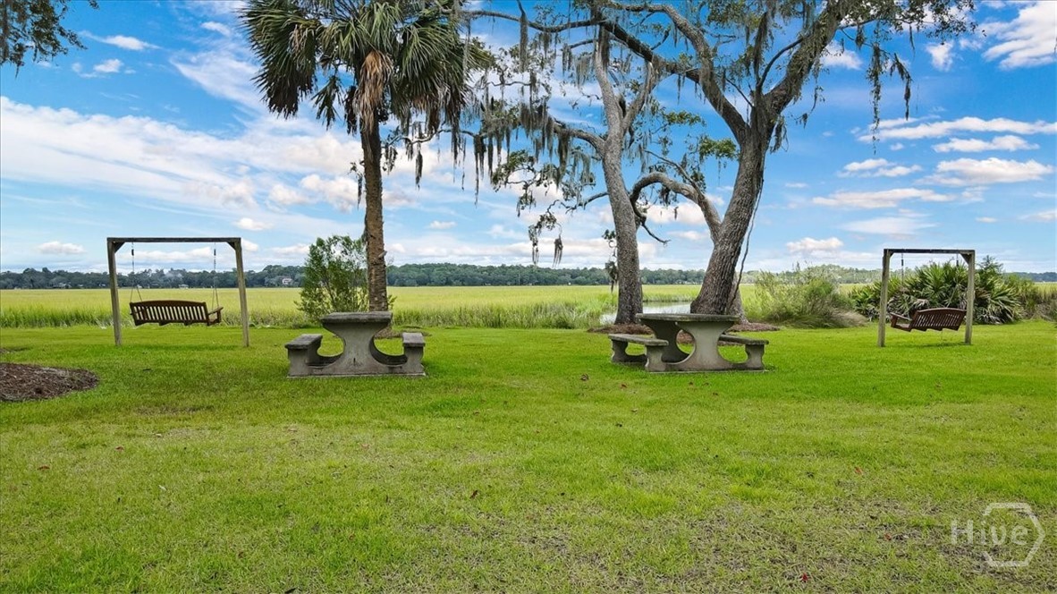 3217 Coopers Point Drive