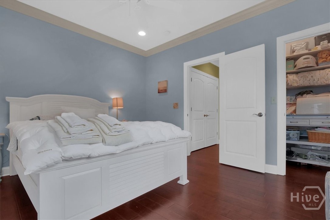 3217 Coopers Point Drive