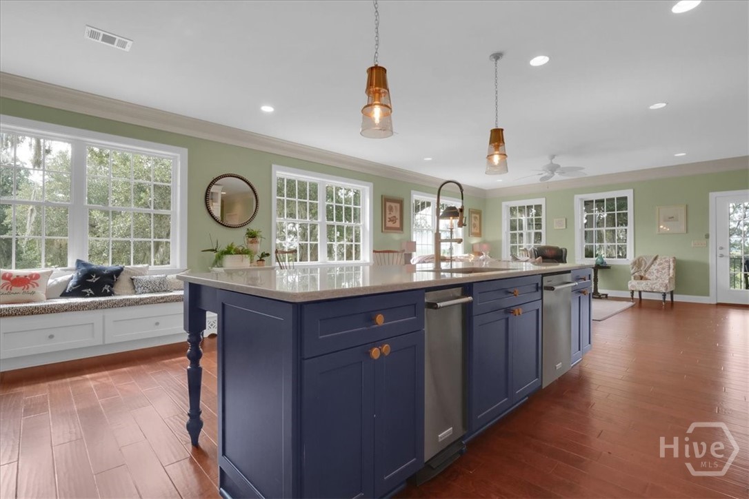 3217 Coopers Point Drive