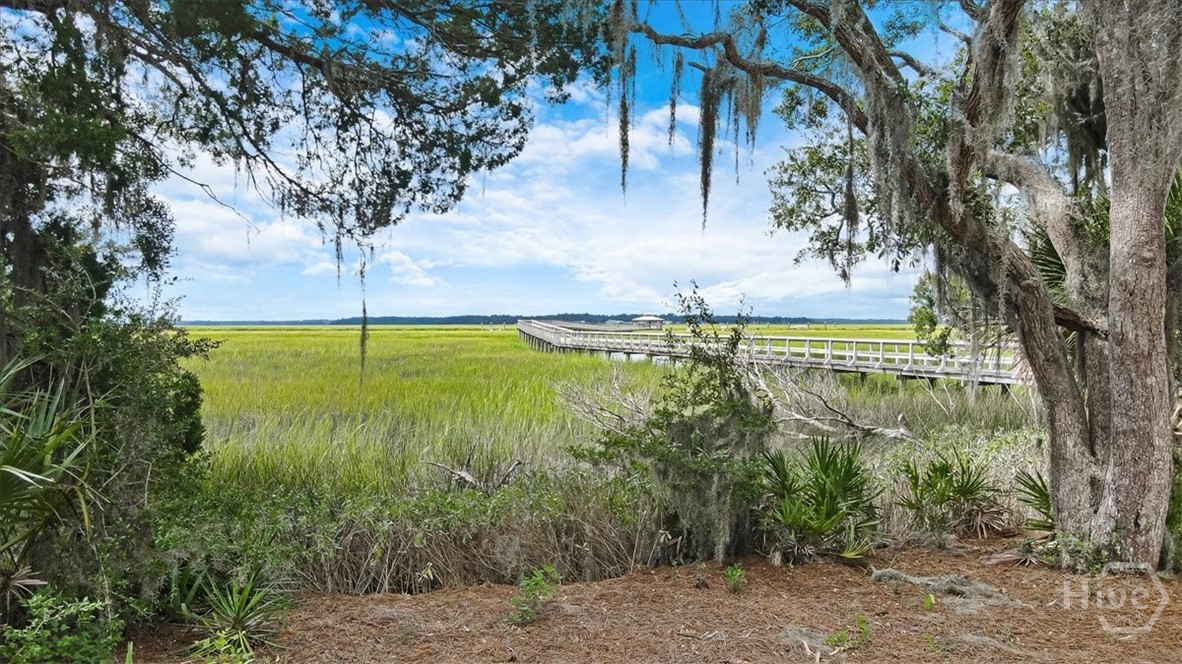 3217 Coopers Point Drive