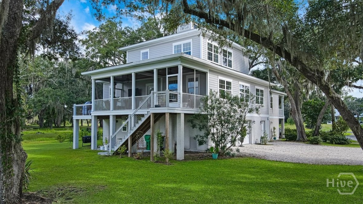 3217 Coopers Point Drive