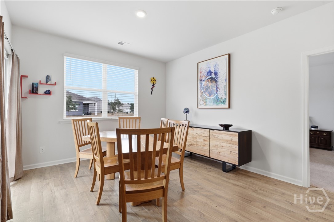 105 Coopers Rise