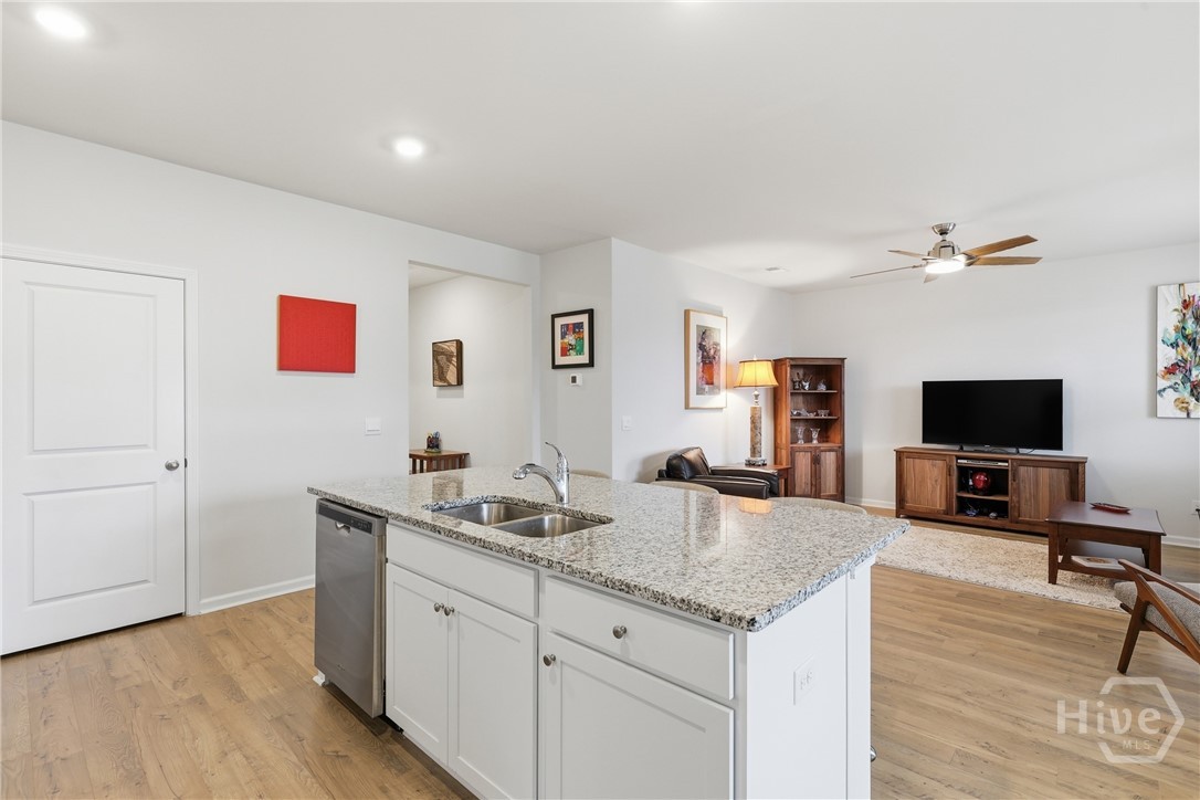 105 Coopers Rise