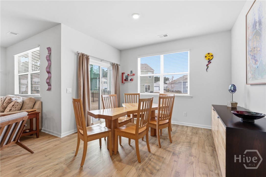 105 Coopers Rise