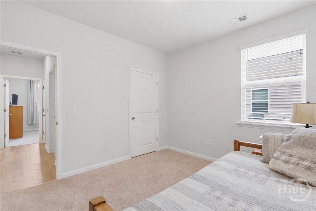 105 Coopers Rise