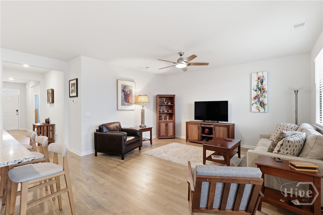 105 Coopers Rise