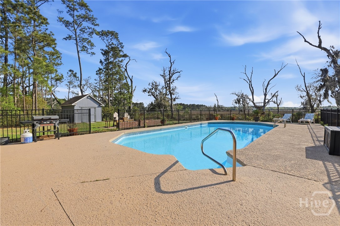 115 Pinetree Road