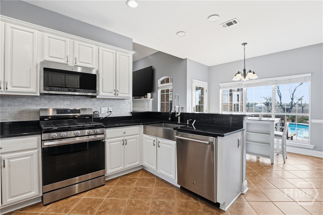 115 Pinetree Road