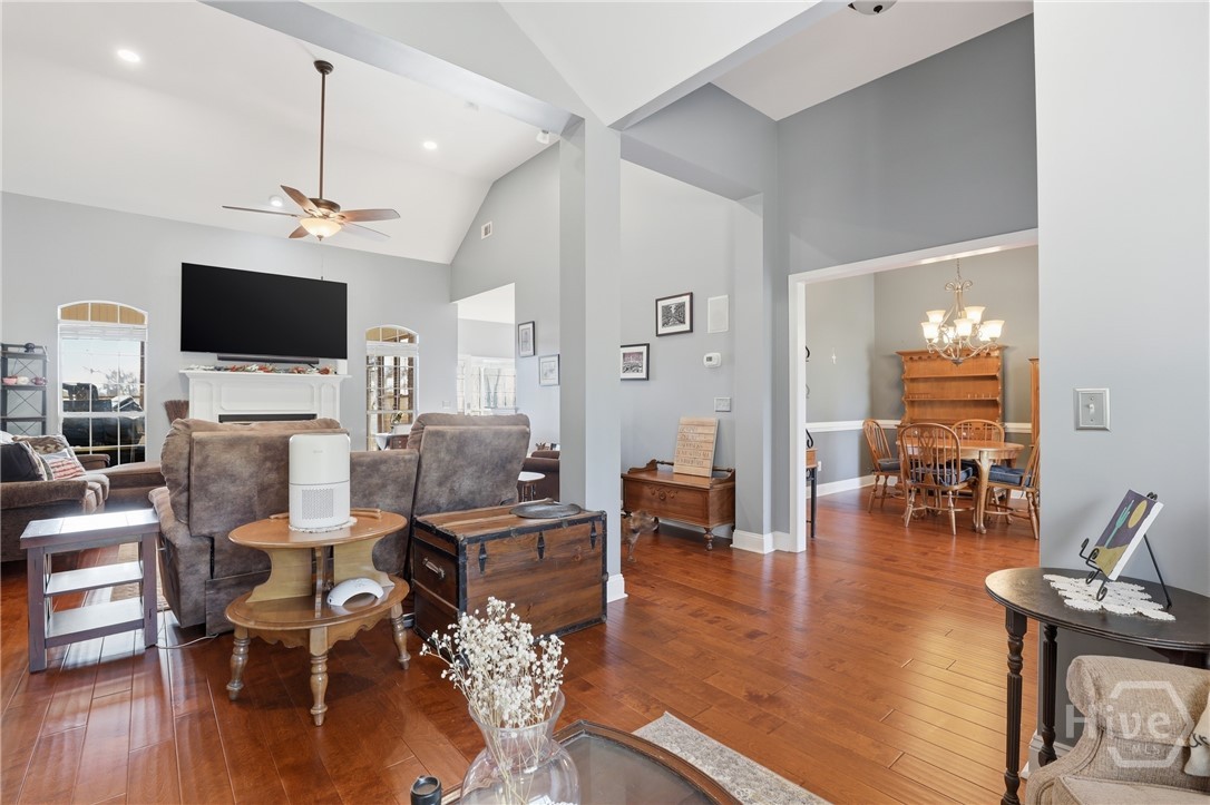 115 Pinetree Road