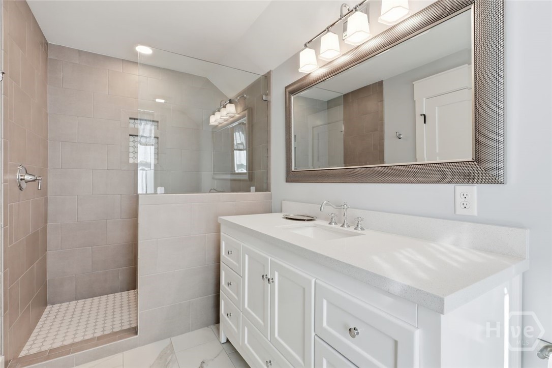 492 Hunter's Loop Drive