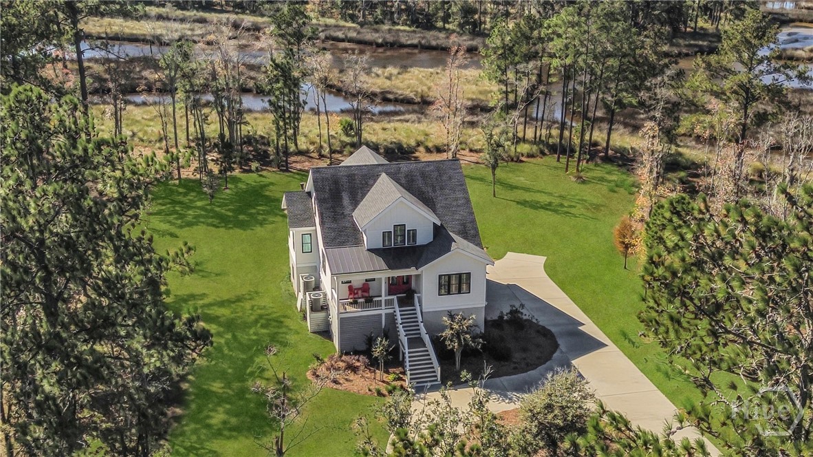 492 Hunter's Loop Drive