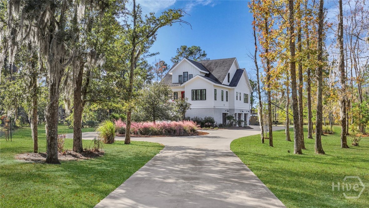 492 Hunter's Loop Drive