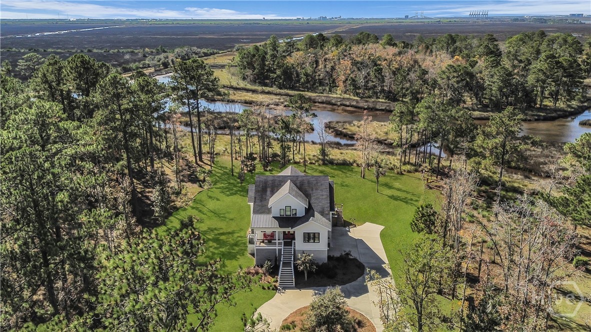 492 Hunter's Loop Drive