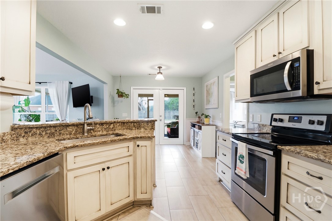 3246 Midland Road