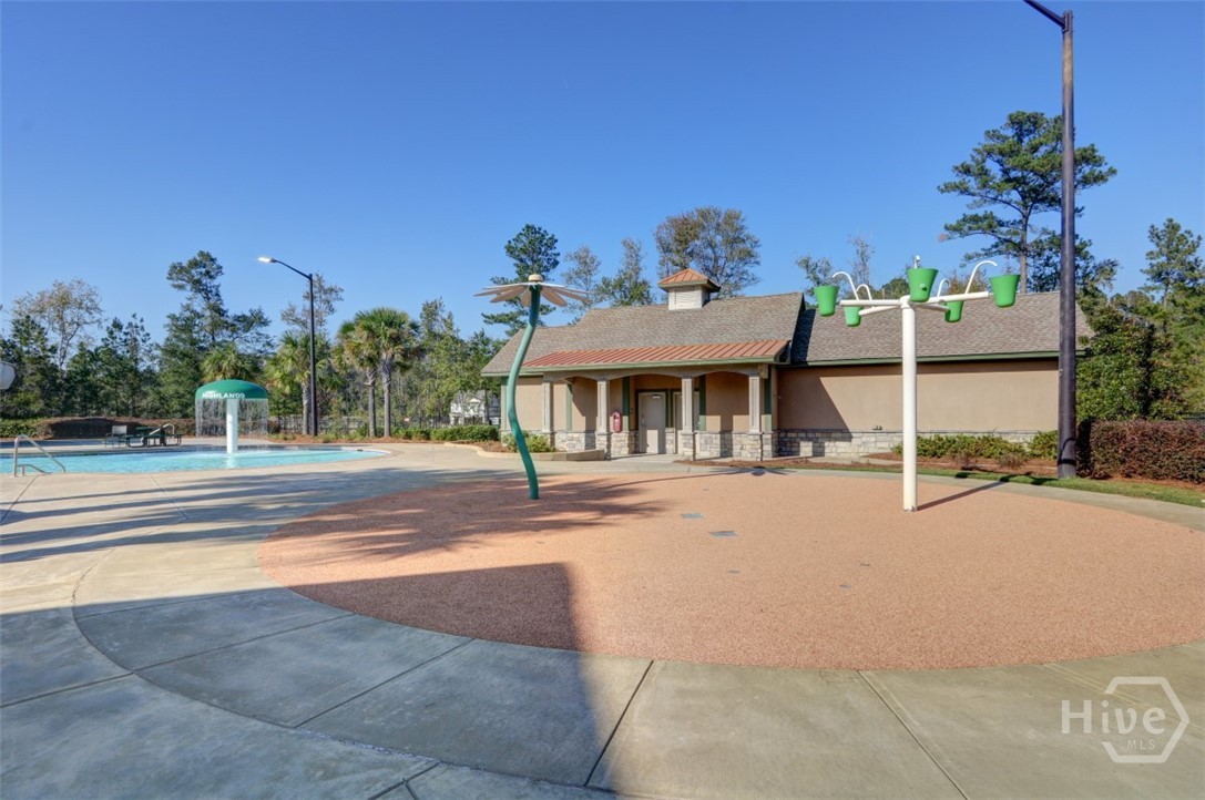 112 Winslow Circle