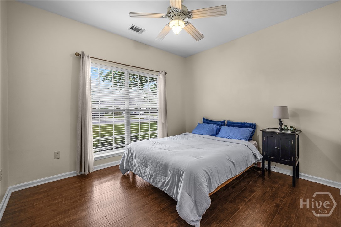 122 Willow Point Circle