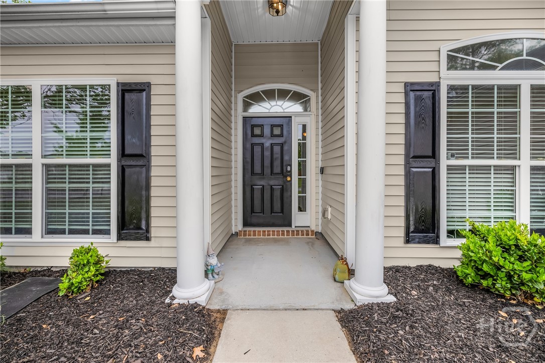 122 Willow Point Circle