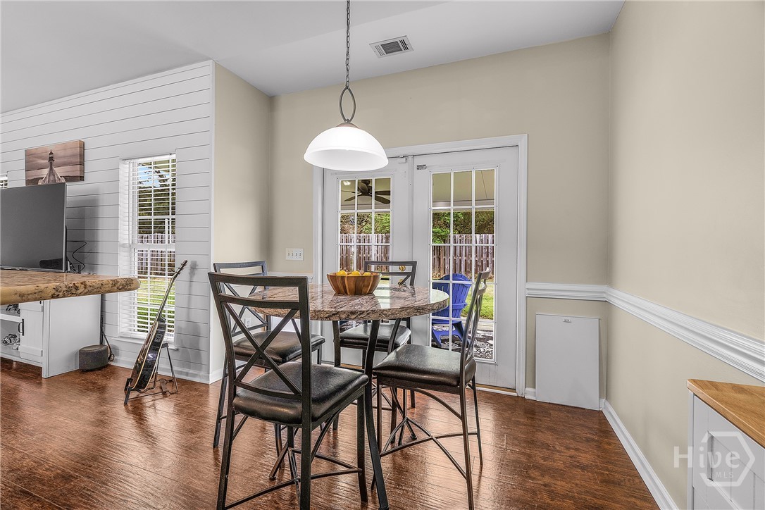 122 Willow Point Circle