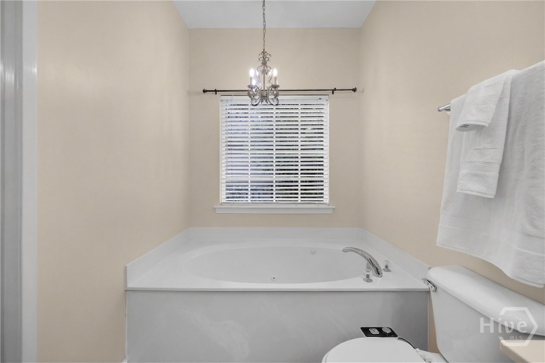 122 Willow Point Circle