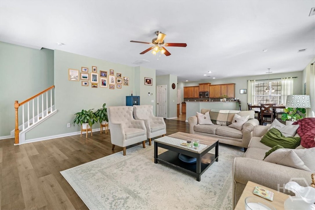 90 Coopers Lane