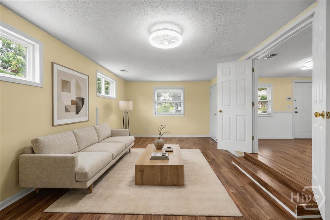 402 N Sangrena Drive