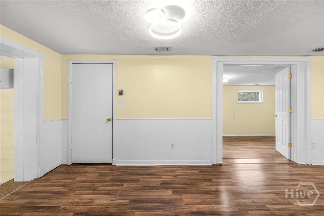 402 N Sangrena Drive