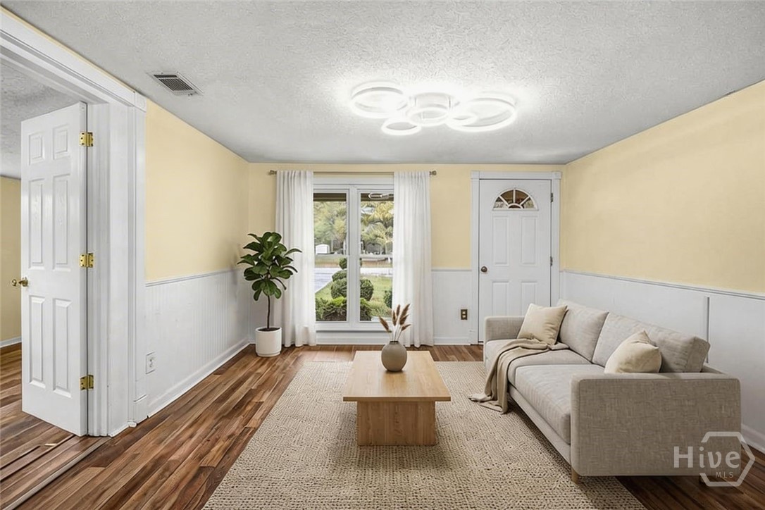 402 N Sangrena Drive