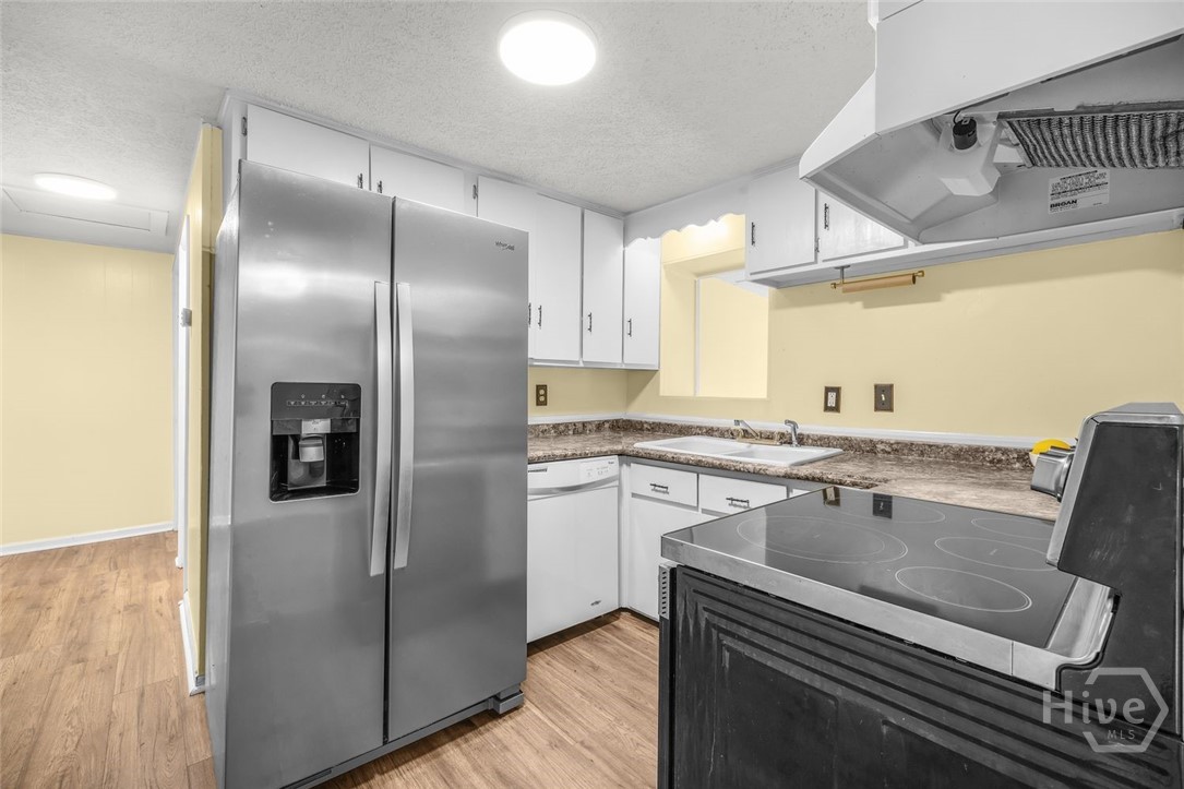 402 N Sangrena Drive