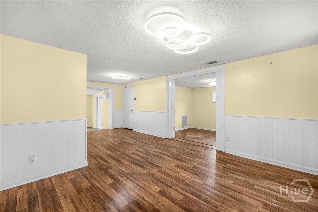 402 N Sangrena Drive