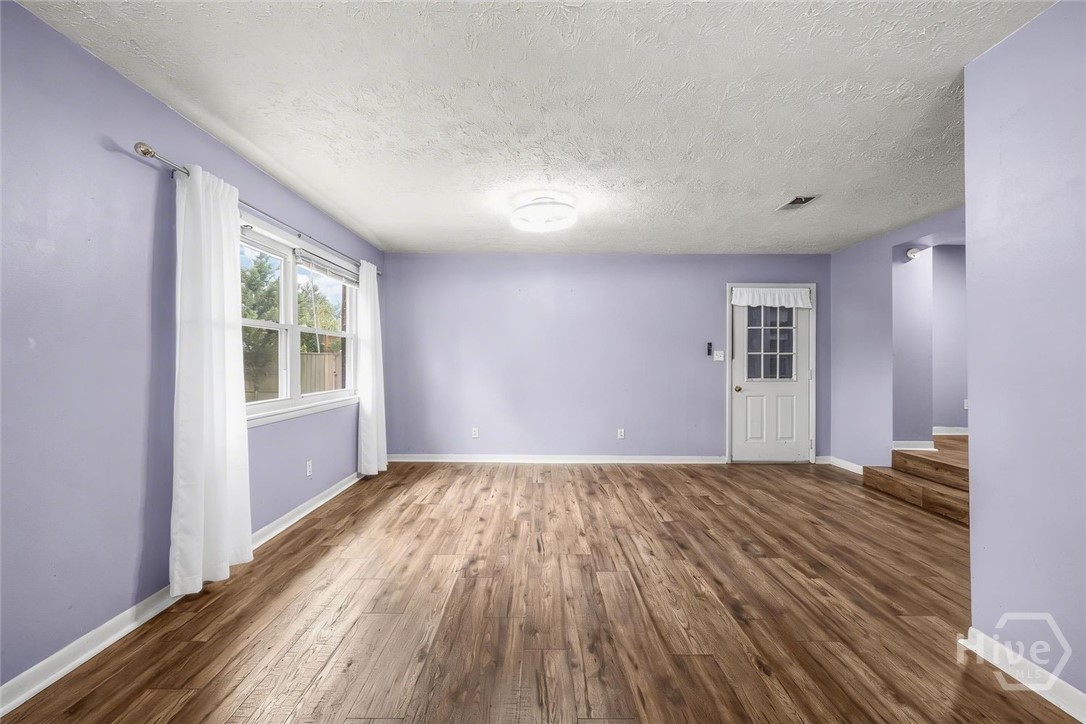 402 N Sangrena Drive