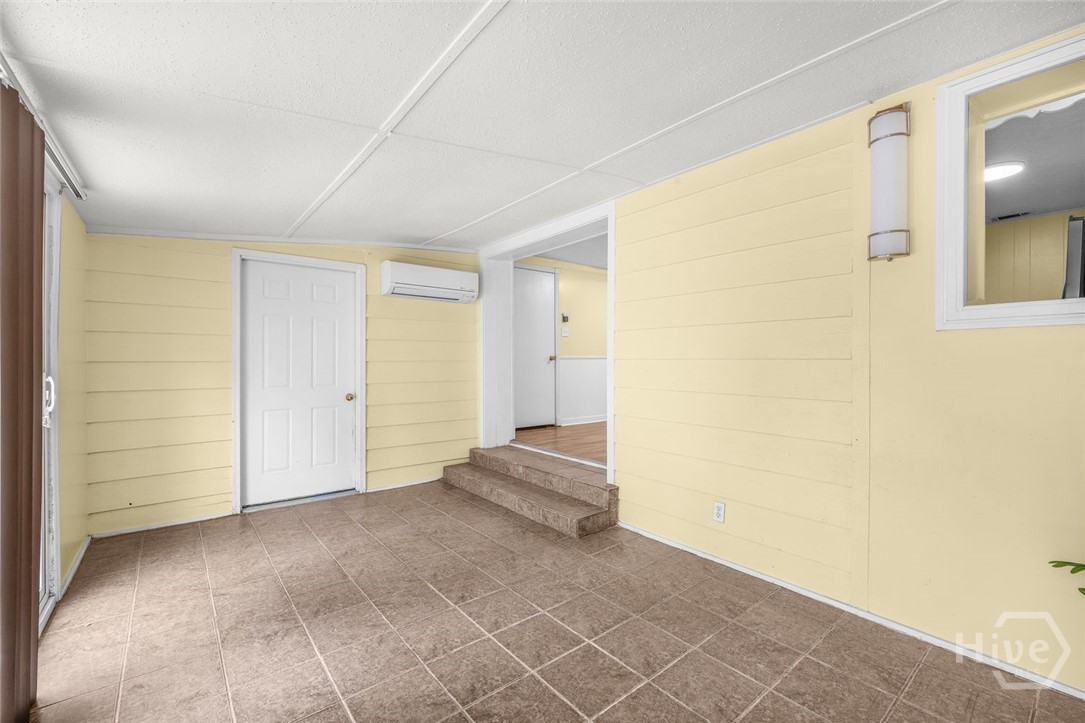 402 N Sangrena Drive