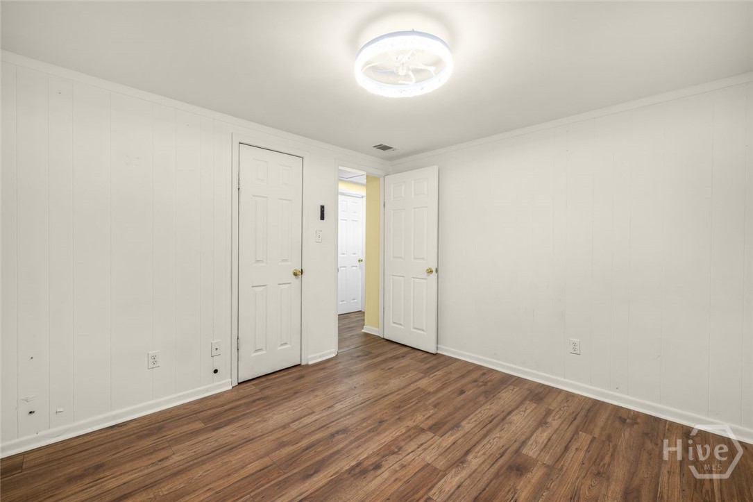 402 N Sangrena Drive