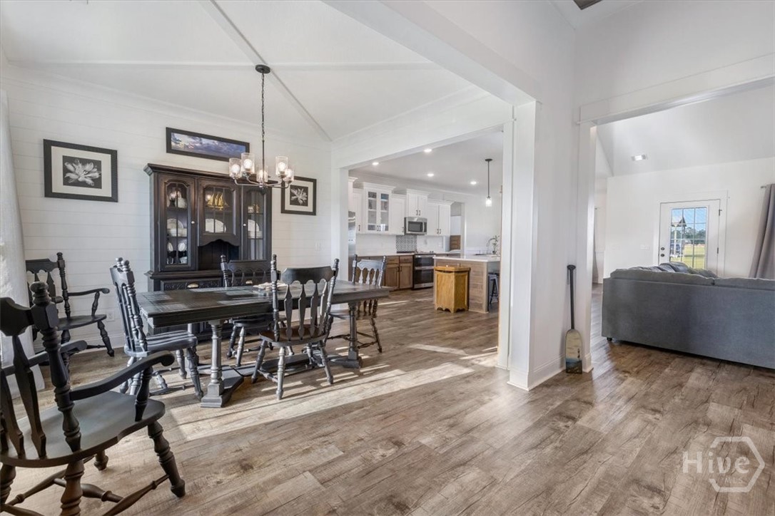 6984 Old River Rd S Road