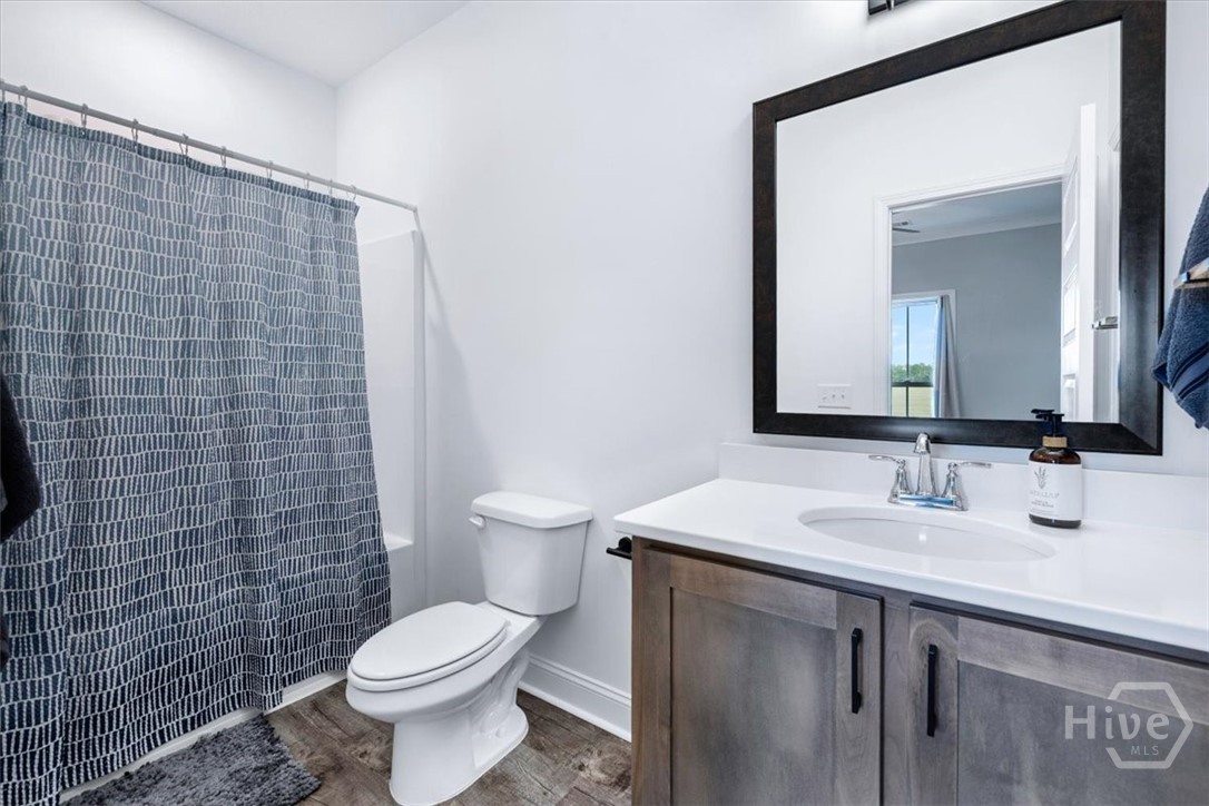 6984 Old River Rd S Road