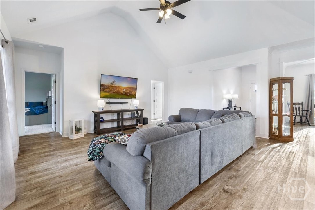 6984 Old River Rd S Road