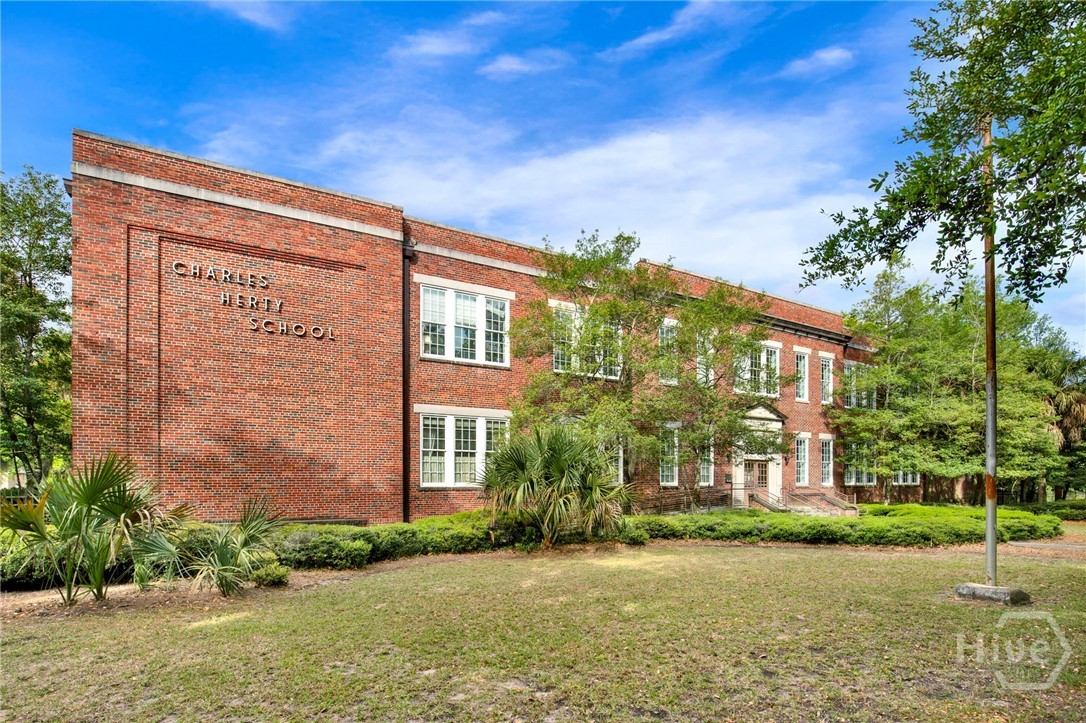 1835 Skidaway Road 206