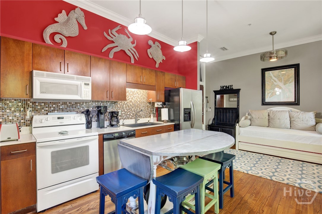 1835 Skidaway Road 206