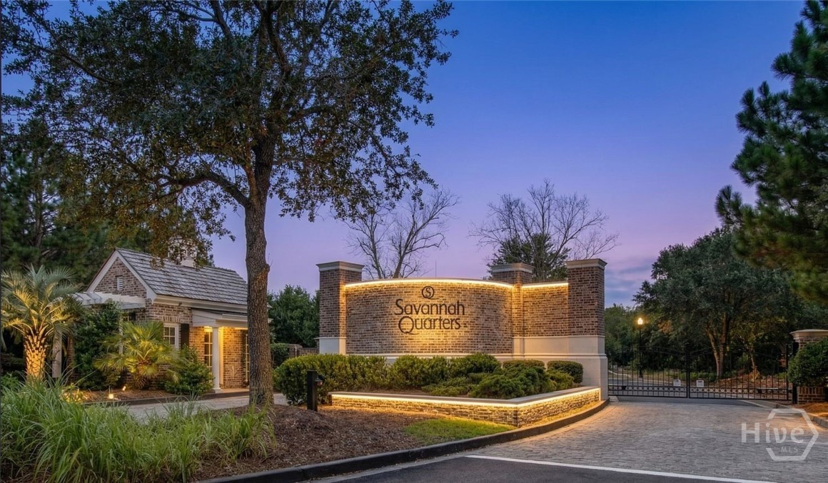 4 Oak Leaf Place