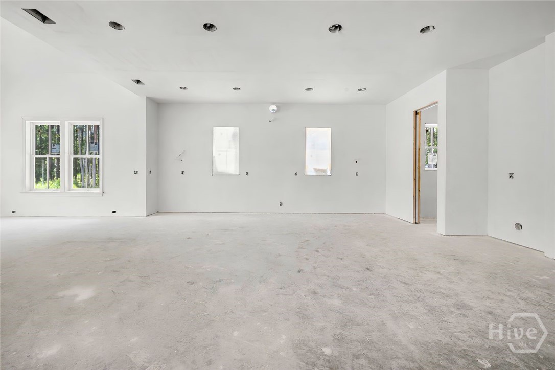 4 Oak Leaf Place