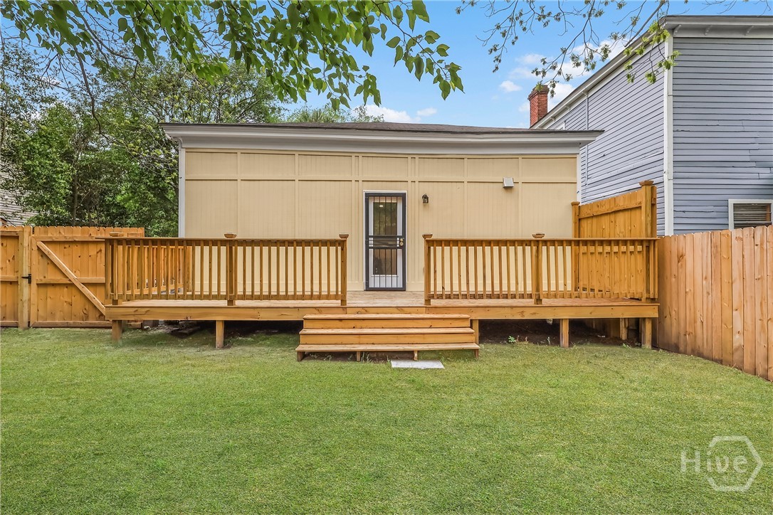 1126 E Waldburg Street
