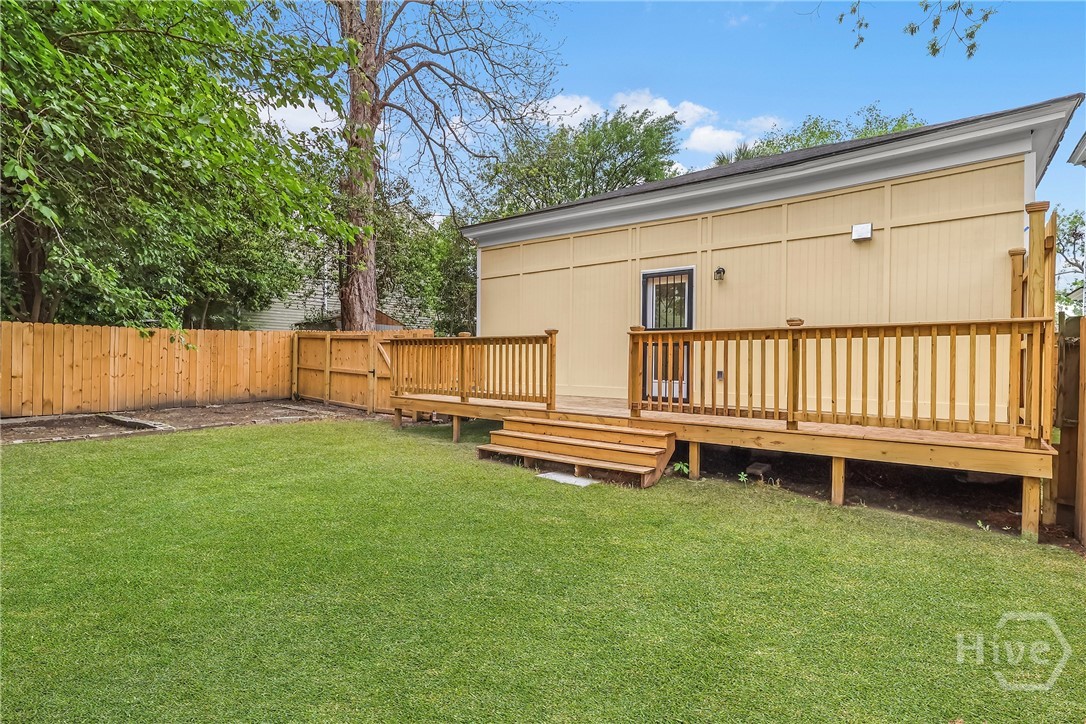 1126 E Waldburg Street