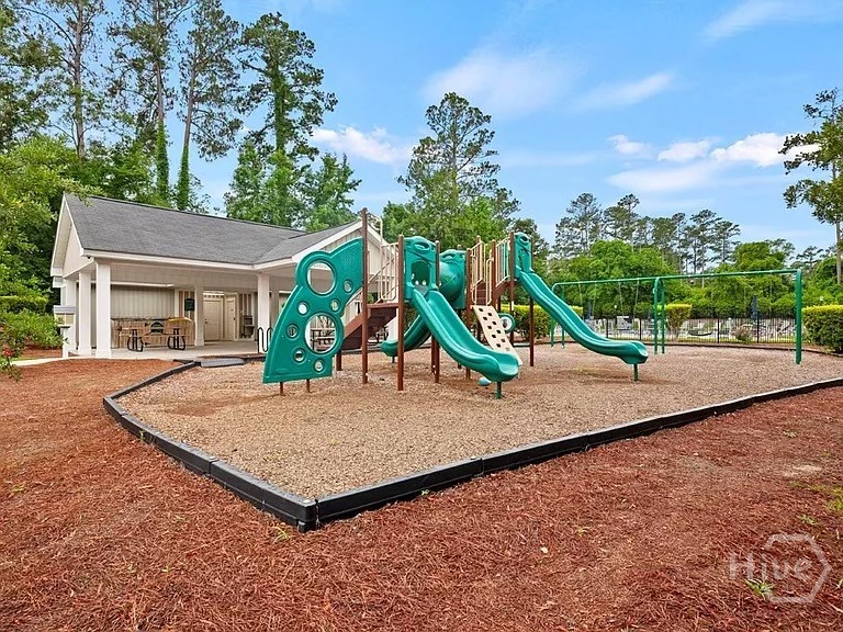 8 Lonnie Drive