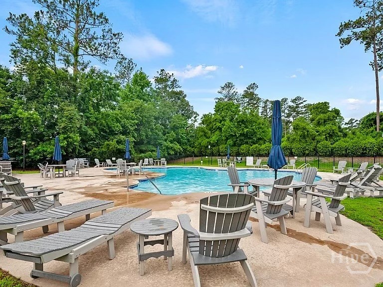 8 Lonnie Drive