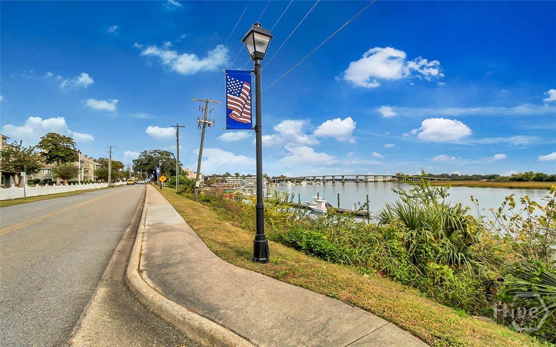 2902 River Drive B-301