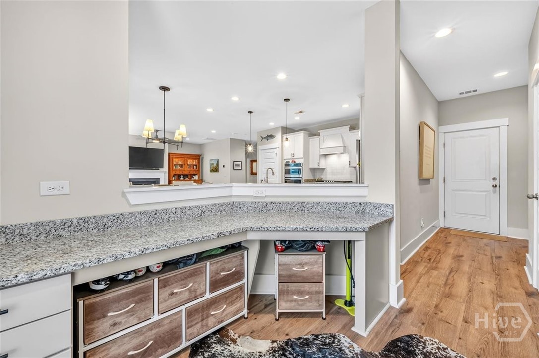 112 Canter Court