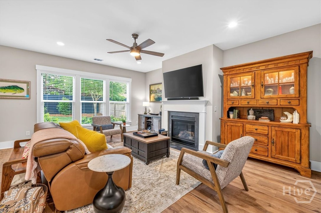 112 Canter Court