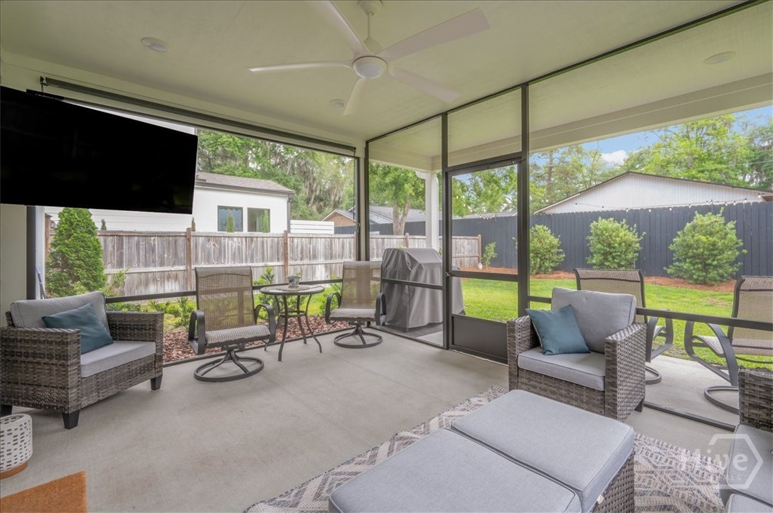 112 Canter Court