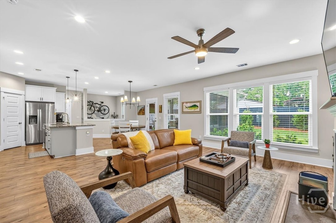 112 Canter Court
